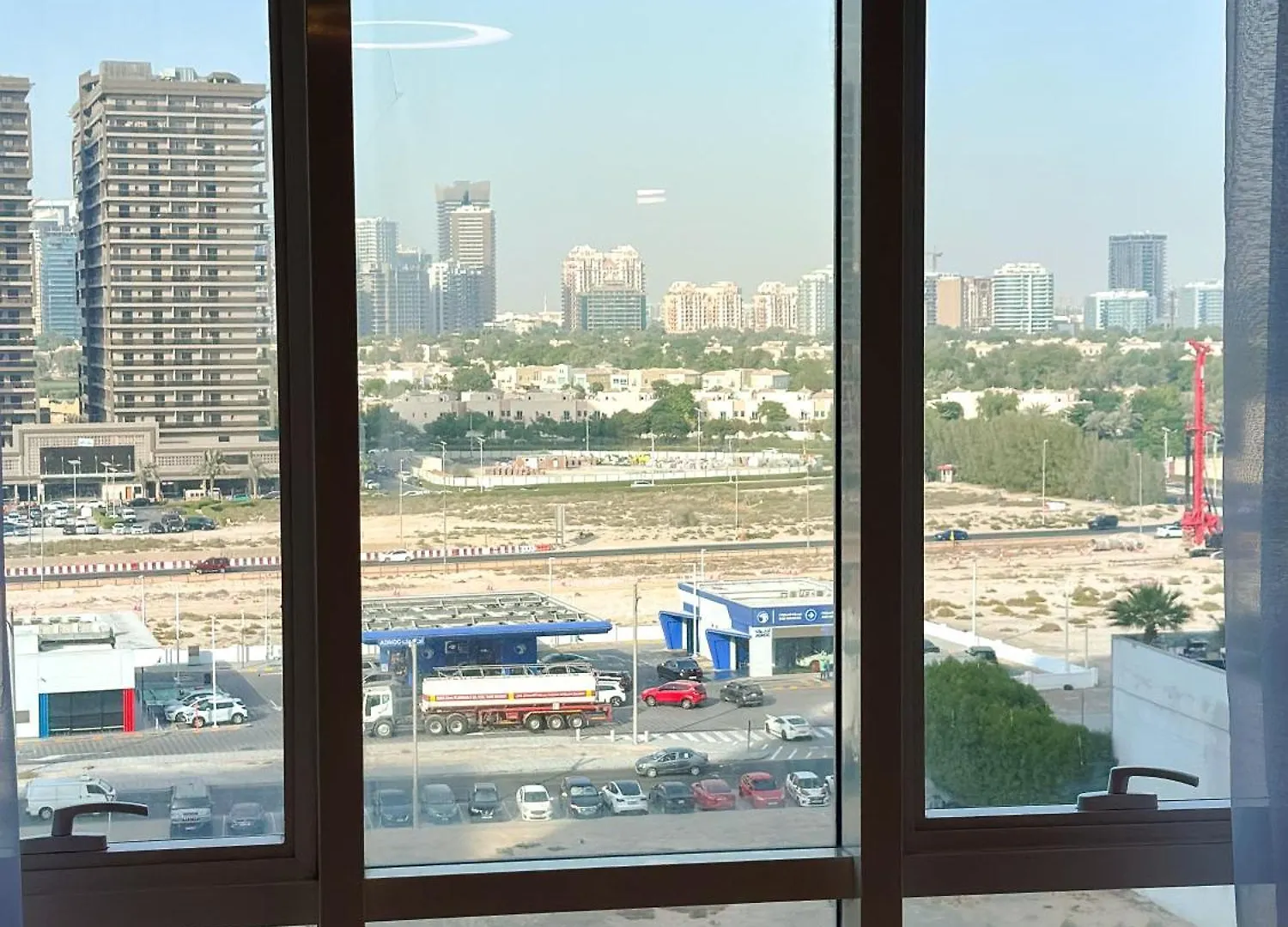 Apartamento Spacious 2Br In Lago Vista Tower Dubai