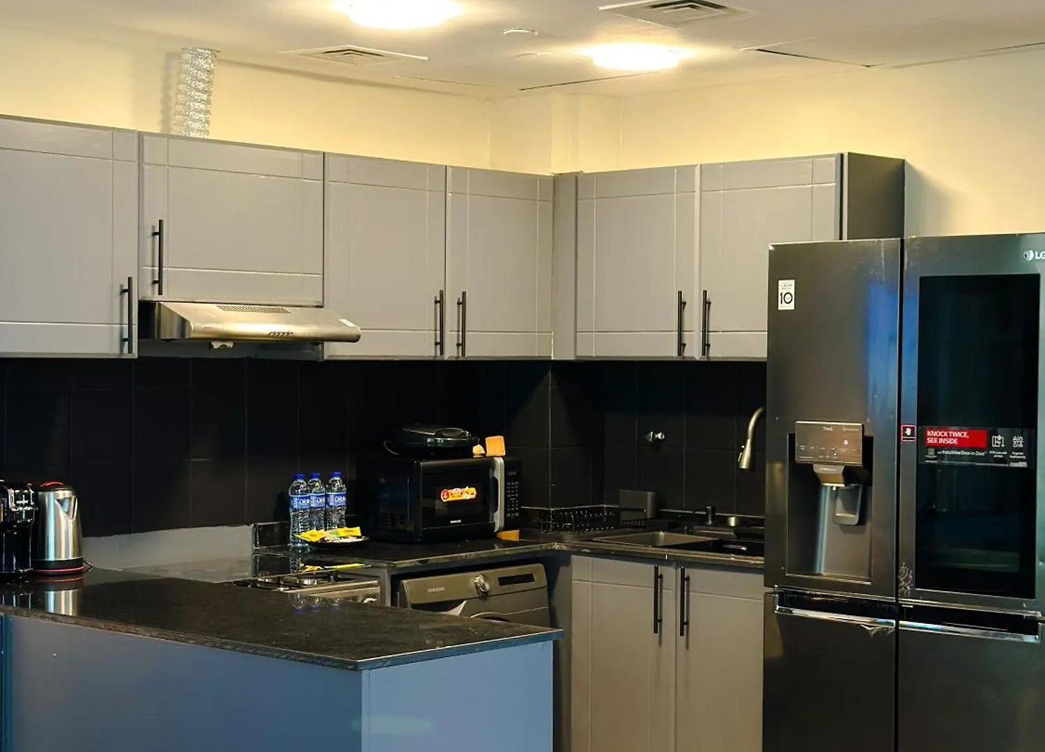 Spacious 2Br In Lago Vista Tower Dubai Emirados Árabes Unidos